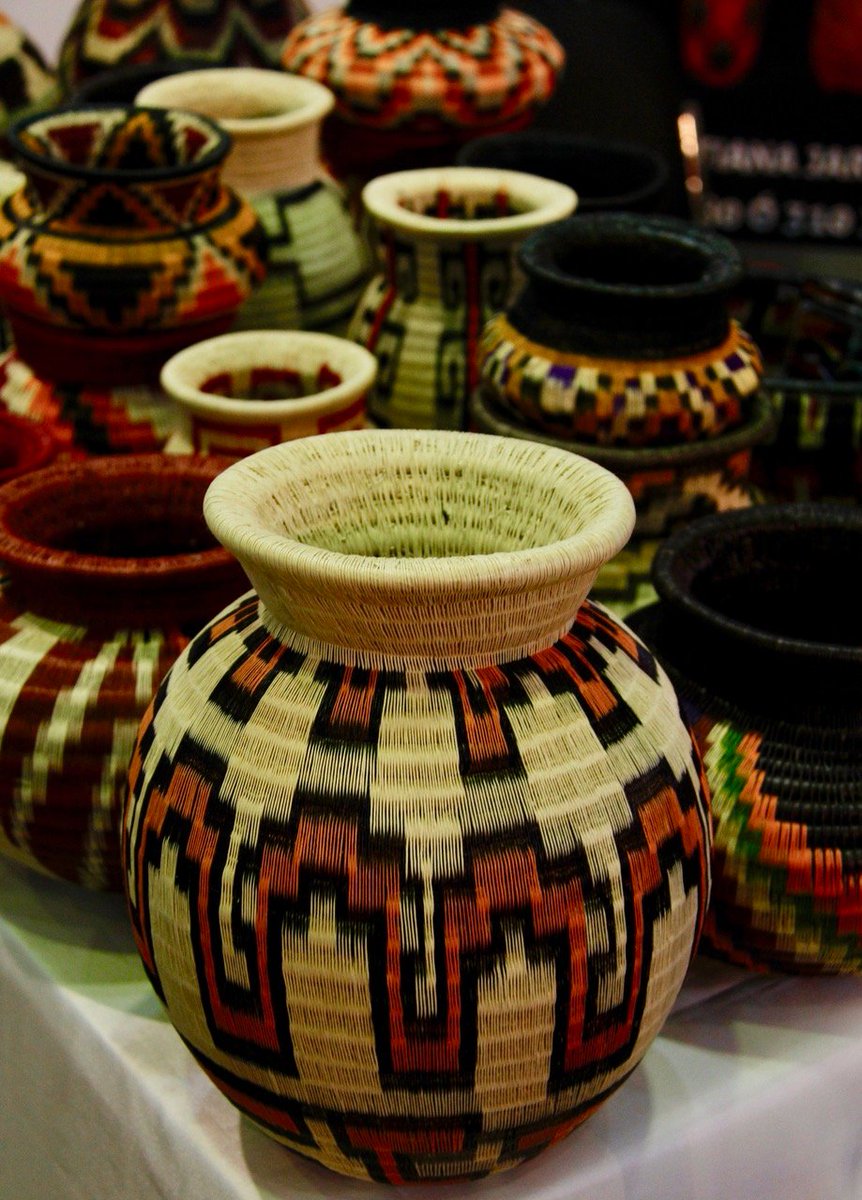 Hoy celebramos el día internacional de los pueblos indígenas. Conmemoramos su talento, riqueza y tradición: patrimonio cultural de la nación. 
“Más que una Feria, una muestra de orgullo por Colombia”
FAREX Edición Especial 20 años
3 - 12 de enero 2020
Centro de Convenciones, Ctg