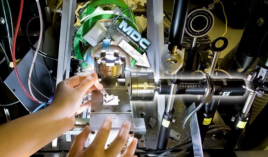 MDCPrecision's tweet photo. Summer Intern Christopher Hayes Studies Charge Separation for Solar Energy 🌞https://t.co/9IIaNnSWpX #BNL #BrookhavenLab #StonyBrook #SBU #SolarCell #Spectroscopy #SolarEnergy #DOE #mdcvacuum #VacuumChamber #Chemistry #ParticleAccelerator #VacuumFeedthrough  #vacuumscience #LEAF https://t.co/tvRrZ6Uau3