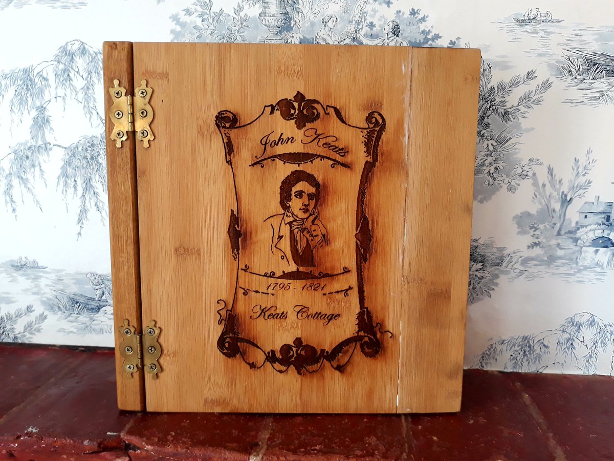 We are proud to be recognised by the Shanklin Town Mayor for maintaining the highest of standards on the 200th anniversary of John Keats' stay at our cottage #visitshanklin #visitisleofwight #keats #boutiqueaccommodation #shanklintowncouncil