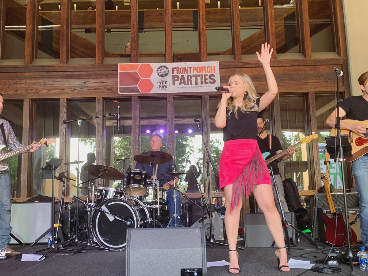 Emily Minor tweet media