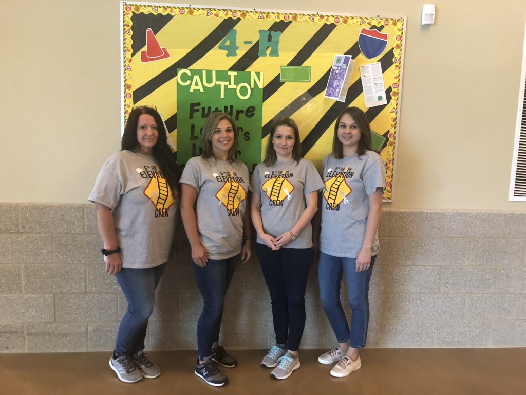 SevinSandra's tweet photo. Grand Caillou Middle School 6th Grade Elevation crew—-ready for a great year. #GrandCaillouMiddleSchool #workingatthebestschoolintheworld https://t.co/8Il1aEUSf7