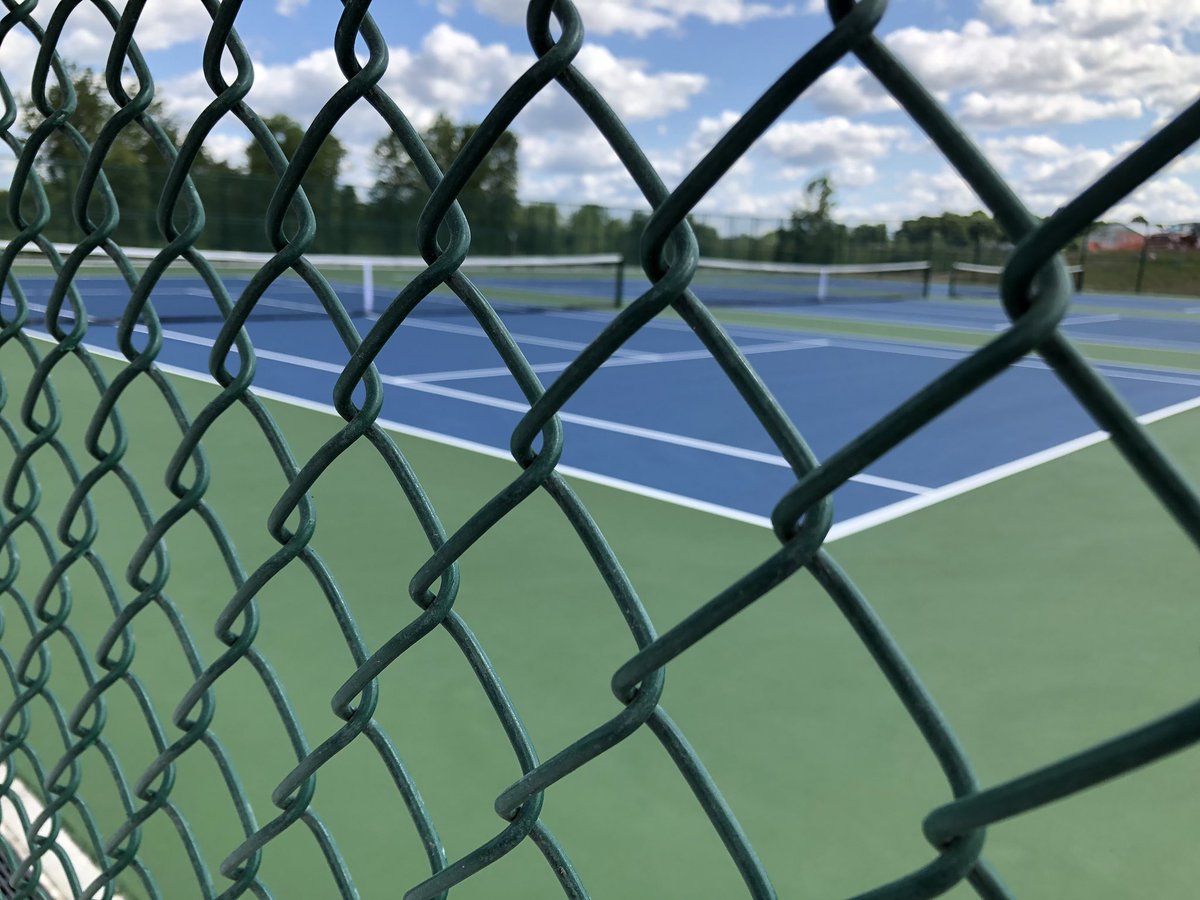 😍😍 Check out the new Tennis courts! Done just in time for the start of the season