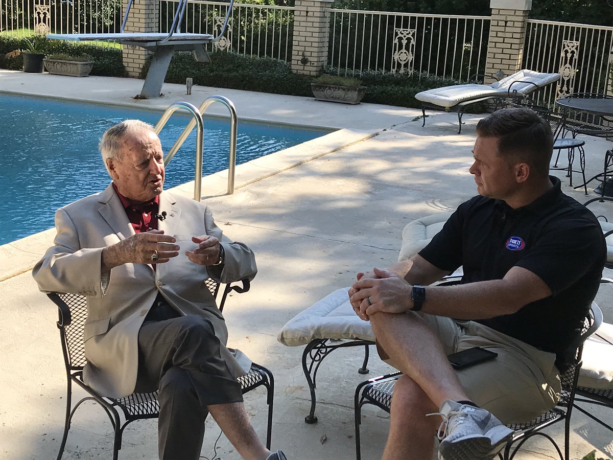 ScottSmithFOX13's tweet photo. Day 5 of the #CollegeCaravan live from @FSUFootball. Exclusive sit downs interviews with @CoachTaggart & @TheBobbyBowden - Coming up at 5 & 6 on @FOX13News https://t.co/jTGGvIUaZx