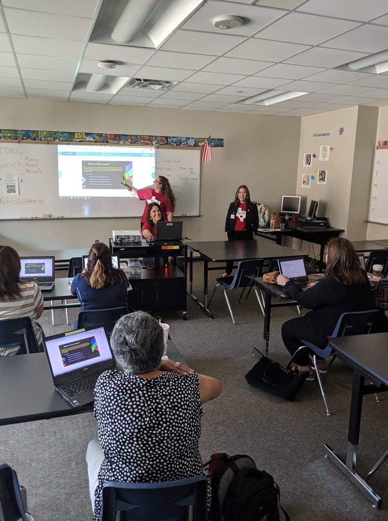 srakubeczka's tweet photo. Fun teaching some CI strategies through culture with the Strack Spanish team today! #rls2019 #KleinFamily #KleinRLS #StrackChamps @StrackKISD https://t.co/RyJjL5S868