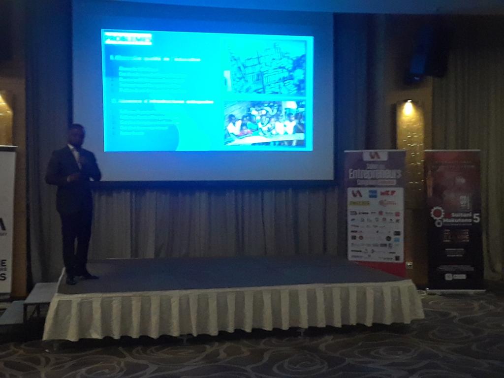 ghislainmbesse's tweet photo. #SecKin2019, Soirée de Gala @secongolais: #pitch #facetheleopards de dix #jeunes #entrepreneurs. @jdeen304 @EbambiKatalayi @JuniorLuyi @SultaniMakutano @OIFJeunesse @schoolap1 @UEenRDC @Ingeniouscity @investin_drc @F_Innov @ict4afr @sorayaodia @fallyipupa01 @100jpe @SennenHounton https://t.co/ns58GmvXh4