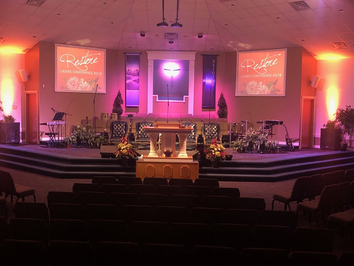 sanctuarylifena's tweet photo. Ladies we are ready for you! #RLC19 starts tonight at 7:30pm @POAlex #VestaMangun https://t.co/7REAUwwRS1
