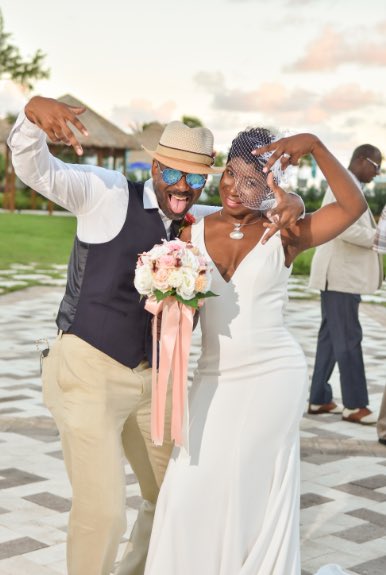 latriciasays's tweet photo. Family is everything. Siblings are a lot of that everything. I love my brother so much!! Here’s to a #famPost #llittlebrother1 #latron #IamMyBrothersKeeper https://t.co/RKJhDjijbG