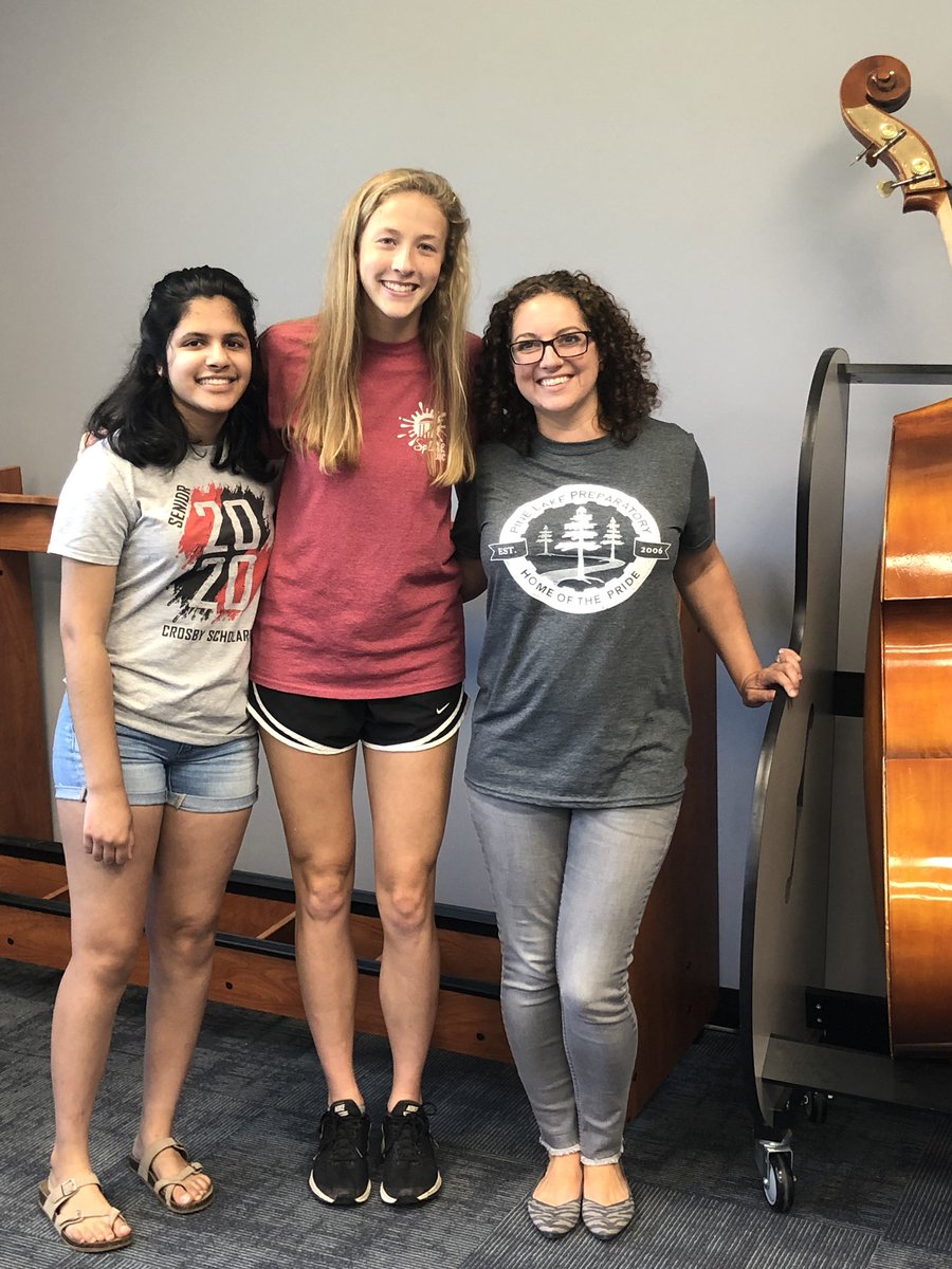 PineLakePrep's tweet photo. It’s not even the first day of school and we have an alumni sighting! Janey, center, stopped to see Mrs. Bassett as she set up the Orchestra classroom. They are joined by senior, Nidhi, at left. #PLPpride #plpbacktoschool #WeLoveOurAlumni https://t.co/7YsSgyWACG