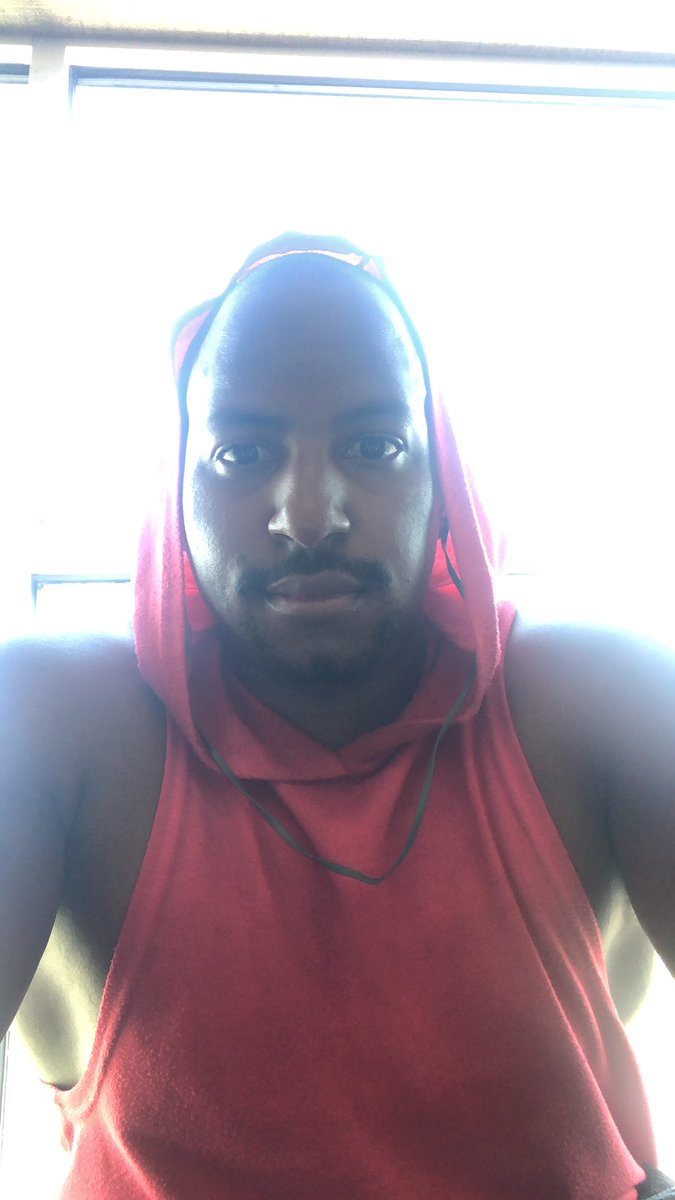 jjohnson90's tweet photo. #TGIF squat session!! πͺπͺ#gymmotivation #Team6pack #PowerBodybuilding @MikeOHearn #LifetimeFitness #Squat https://t.co/vj1m1KWYGq