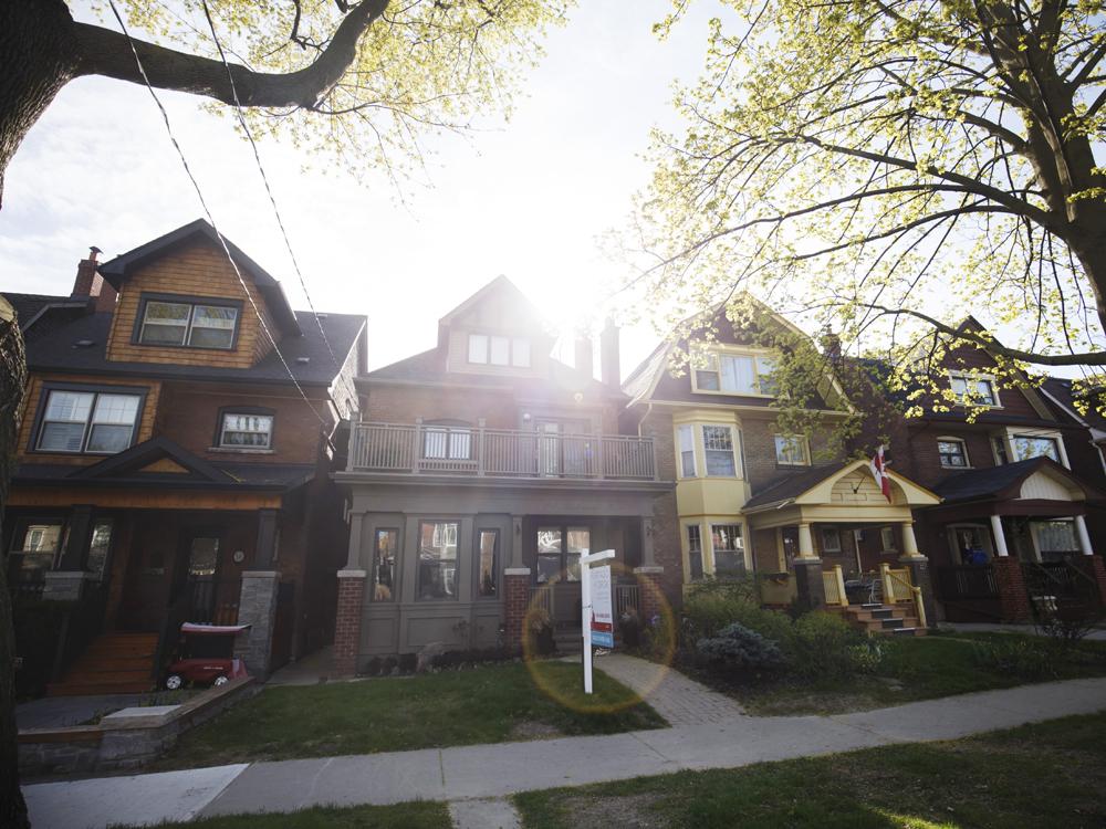 nationalpost's tweet photo. #ICYMI - Rich, aging baby boomers will make it even harder for millennials to buy homes over next 10 years https://t.co/KqSlQRIQ9d https://t.co/k4J9FK6csI