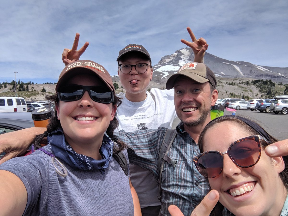 Sampling ancient tsuga mertensiana with <a href="/Ingaedulisk/">Inga K. Homfeld</a> @thirstygecko @carrotpatronam on Mt Hood today!