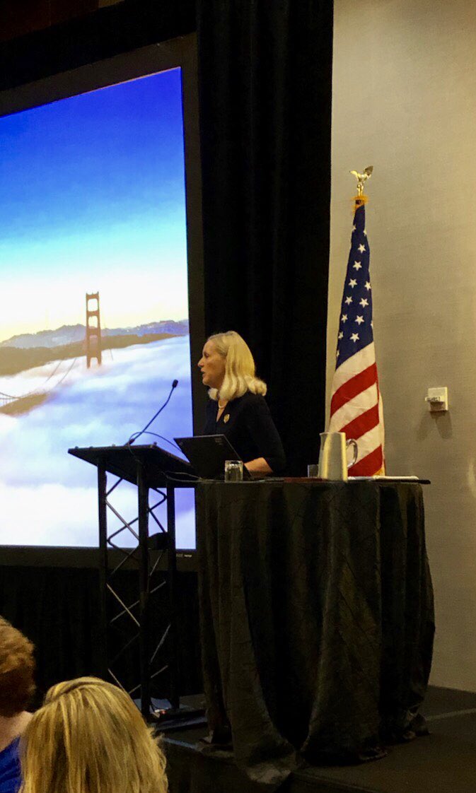 sbarrett01's tweet photo. Couldn’t be prouder of @STLMetroBar ED Zoe Linza who received @NABE_News highest honor, the Bolton Award. Zoe said it best when she noted in her remarks that we are here to support each other and that “Good, right and true” always wins. Congrats! https://t.co/DMn1X0kXoQ