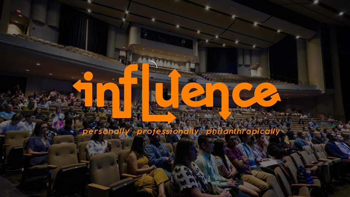 couturechic1's tweet photo. 2019 NWA Young Professionals Summit from this AM was a "wow" @walton_arts! All the right components...a DJ, dynamic young business professionals across diverse industries, relevant content + great speakers/panelists! #NWAYP #Influence #keynoteSpeaker #PersonalBranding https://t.co/KV9ys0C5iq