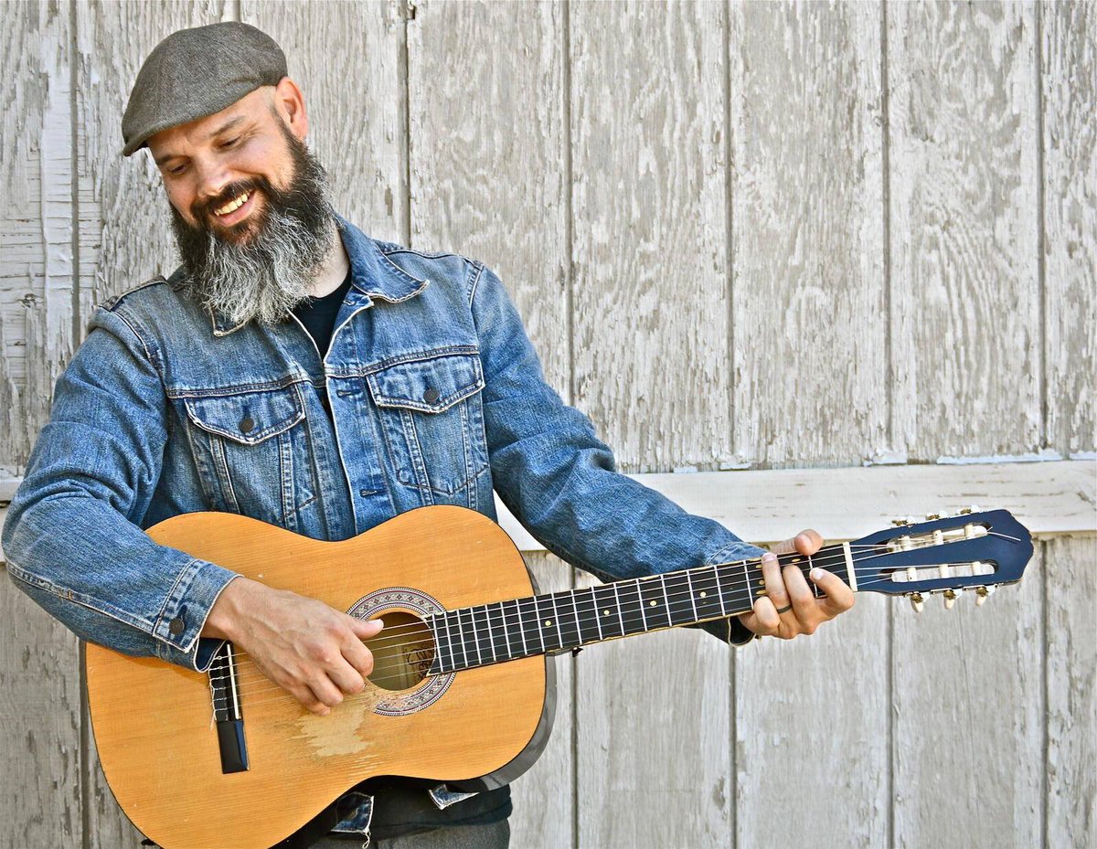EDAnderson72's tweet photo. Looking forward to singing songs and sharing stories at the Venue in Aurora, IL tonight! Tickets at https://t.co/XB0MQzY3w8 @AuroraArea @AuroraDowntown #thevenueaurora #eda #blackdirtmusic https://t.co/CbpQtQOZ61