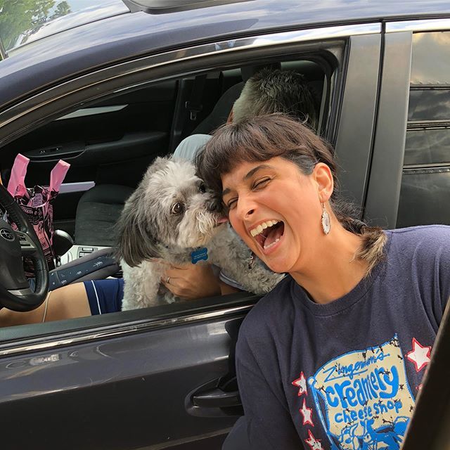 roara_bear's tweet photo. Puppy love . The driver looked at me and said oh hey your boyfriend is here, so we had to get a cute pic together. - 📸 by @caaaaaaaaaarli -
-
-
#puppy #love #kisses #pupper #puppiesofinstagtam #pupstagram #puppielove #dogsofinstagram #a2 #ypsilanti #cute https://t.co/SCf42cbmy5 https://t.co/gFhxJFDF5P