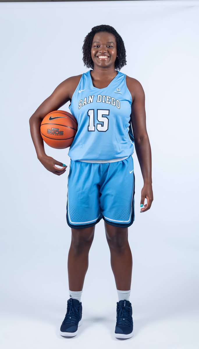 USDwbb's tweet photo. 4 S's of San Diego
👌Sponsor #Nike #JustDoIt
USD is a Nike school! 🙌
As a TORERO, you'll always be rockin' the latest Nike Swag! #ToreroBlue https://t.co/w7irXLlgY3