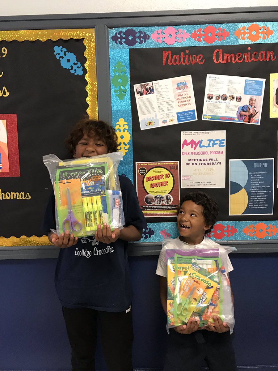 Staryellowfish's tweet photo. NASS gave out over 400 school supply kits to our Native American students in OKCPS this week! NASS is excited and committed to helping our students be ready for school! #ReadySetLearn #BelieveinOKCPS #NASSOkcps #IndianEd #StudentSupportOkcps https://t.co/D76qBhAG5D