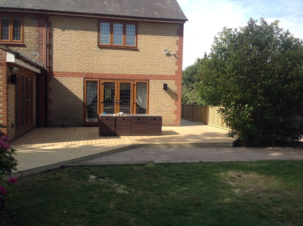 decking_the's tweet photo. Timber Deck in Roydon https://t.co/6RMTvd3Poc