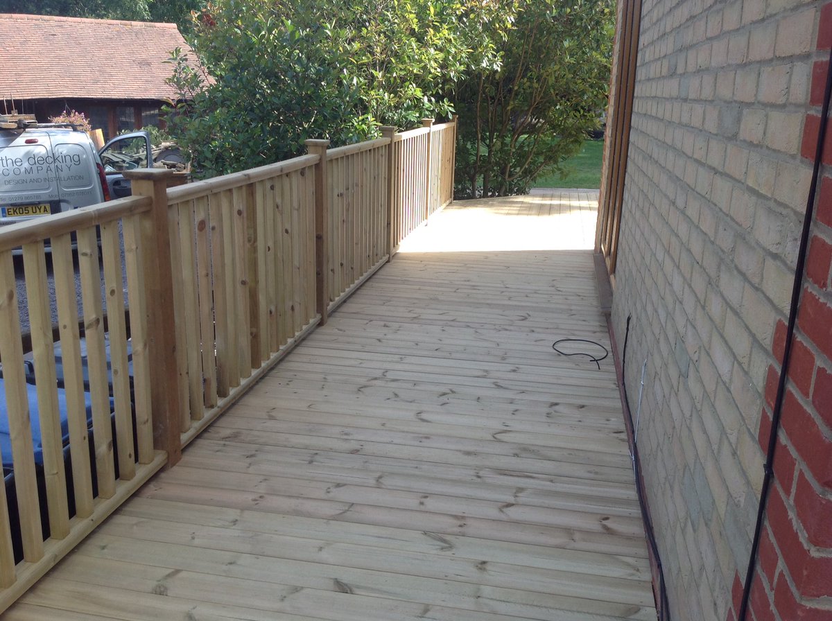 decking_the's tweet photo. Timber Deck in Roydon https://t.co/6RMTvd3Poc