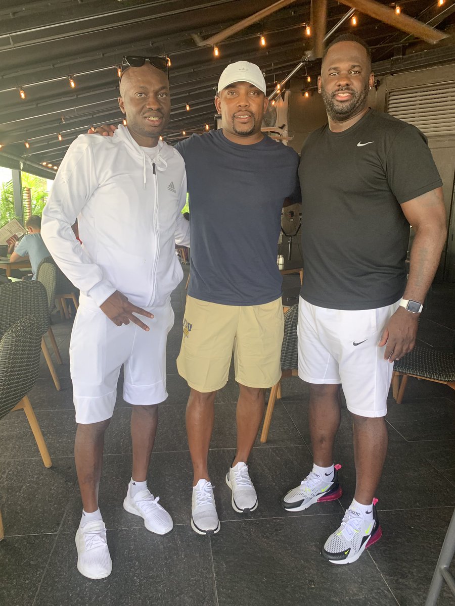 Lunch today <a href="/Tap42Bar/">Tap 42</a> with @JideSodipo &amp; @1MelvinScott 2 of Baltimore’s Finest. Great seeing you in Miami fellas...
#LaFamilia