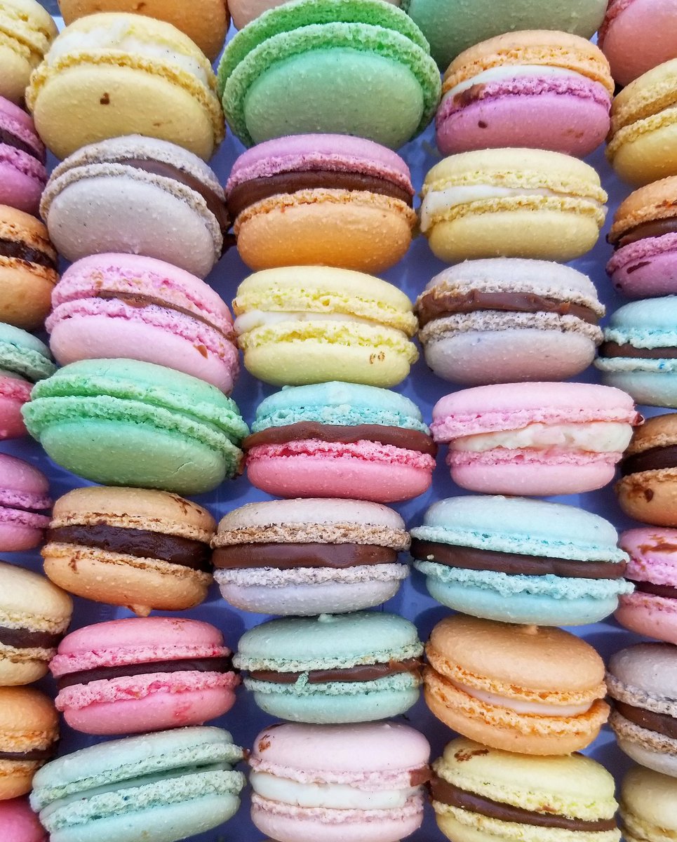 Online bidding for the <a href="/albertacancer/">albertacancer</a> Golf Classic is now open! There are several amazing prices to choose from like a macron baking class <a href="/ByOllia/">Ollia Macarons & Tea</a>! Thank you Ollia Macarons &amp; Tea for the generous donation. All proceeds go towards Albertans facing cancer. ow.ly/doIY50vt4QR