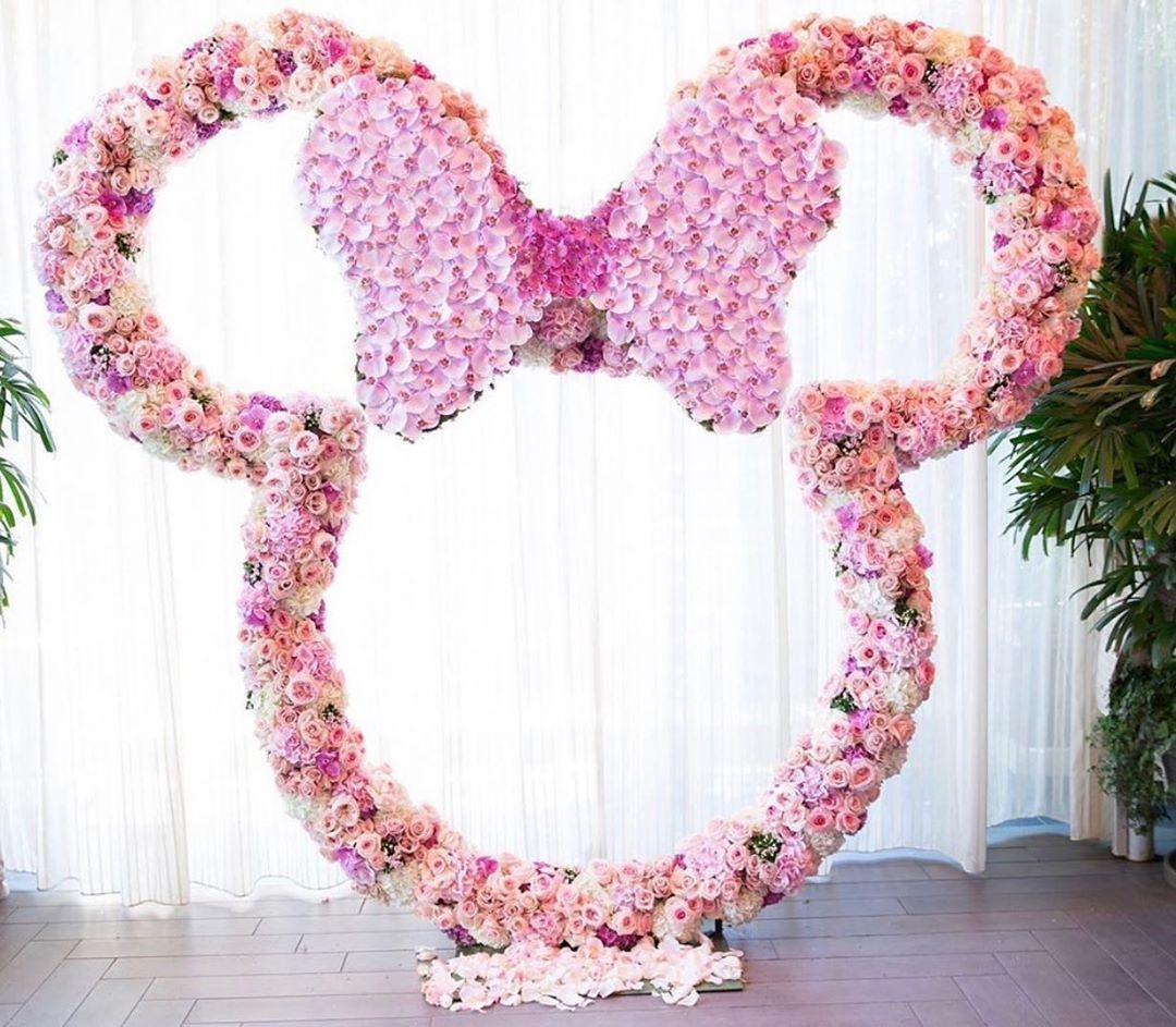 ecumple's tweet photo. 🥳 • Decorado para una fiesta al estilo #MinnieMouse 🎀
Créditos: 👉🏻 📸 @theeventcollectivex
#ecumple #decor #DIY #fiesta #deco #eventos #cumpleaños #ideas https://t.co/wgzIO1MBDB