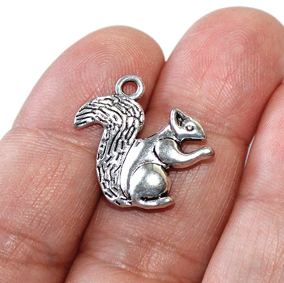 Craftsentials's tweet image. supersale!! Check out Squirrel Charms Antique Silver Tone Two sided (5 charms in one lot)  ebay.us/r9TAFv via @eBay #squirrel #squirrelcharm #charms #charmsupply #charmbracelet #squirrellovers #backtoschool