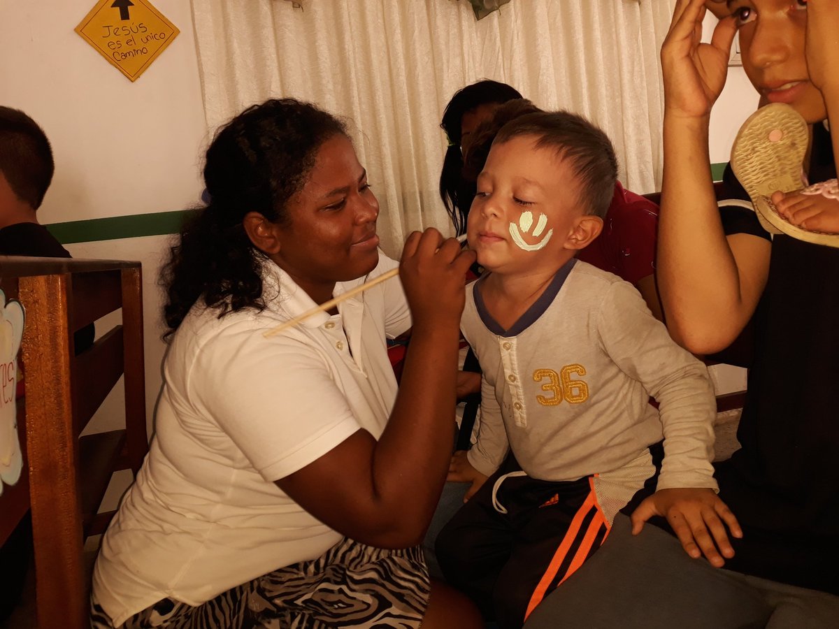 PitreMoran's tweet photo. Sonrisas 😁 Amor ❤ Esperanza 😀 Ayuda 🤝 Eso y mucho más fue nuestro #CercaDeTi2019 https://t.co/AhCsgTbRBv