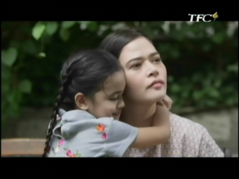 frisbie14's tweet photo. Leyna visits her adoptive parents after everything is over. @padillabela @tonythesharky #SAMAngHulingHatol https://t.co/b74dKfR279