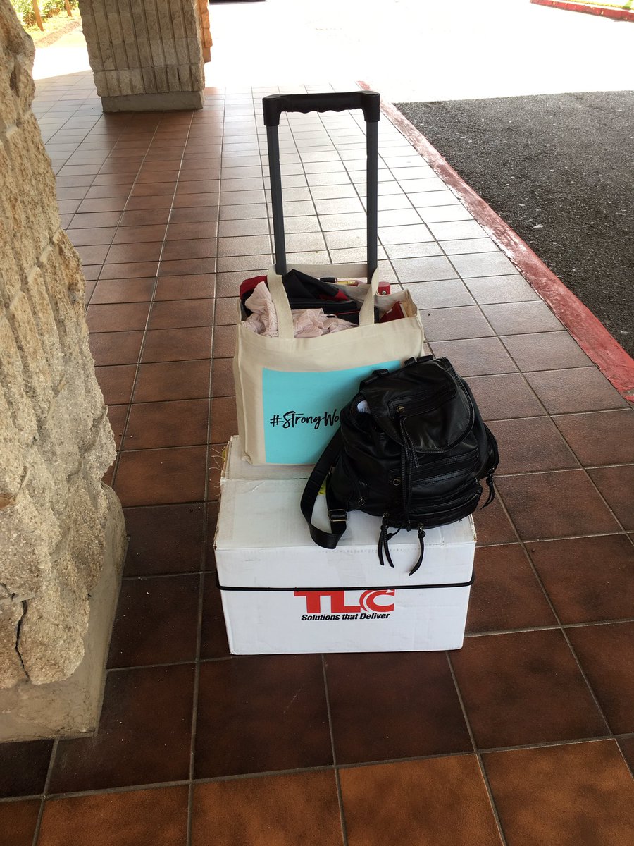 RhiaStark's tweet photo. Another great conference down!Mahalo, #808libcon19!! https://t.co/bfr63RqIlK