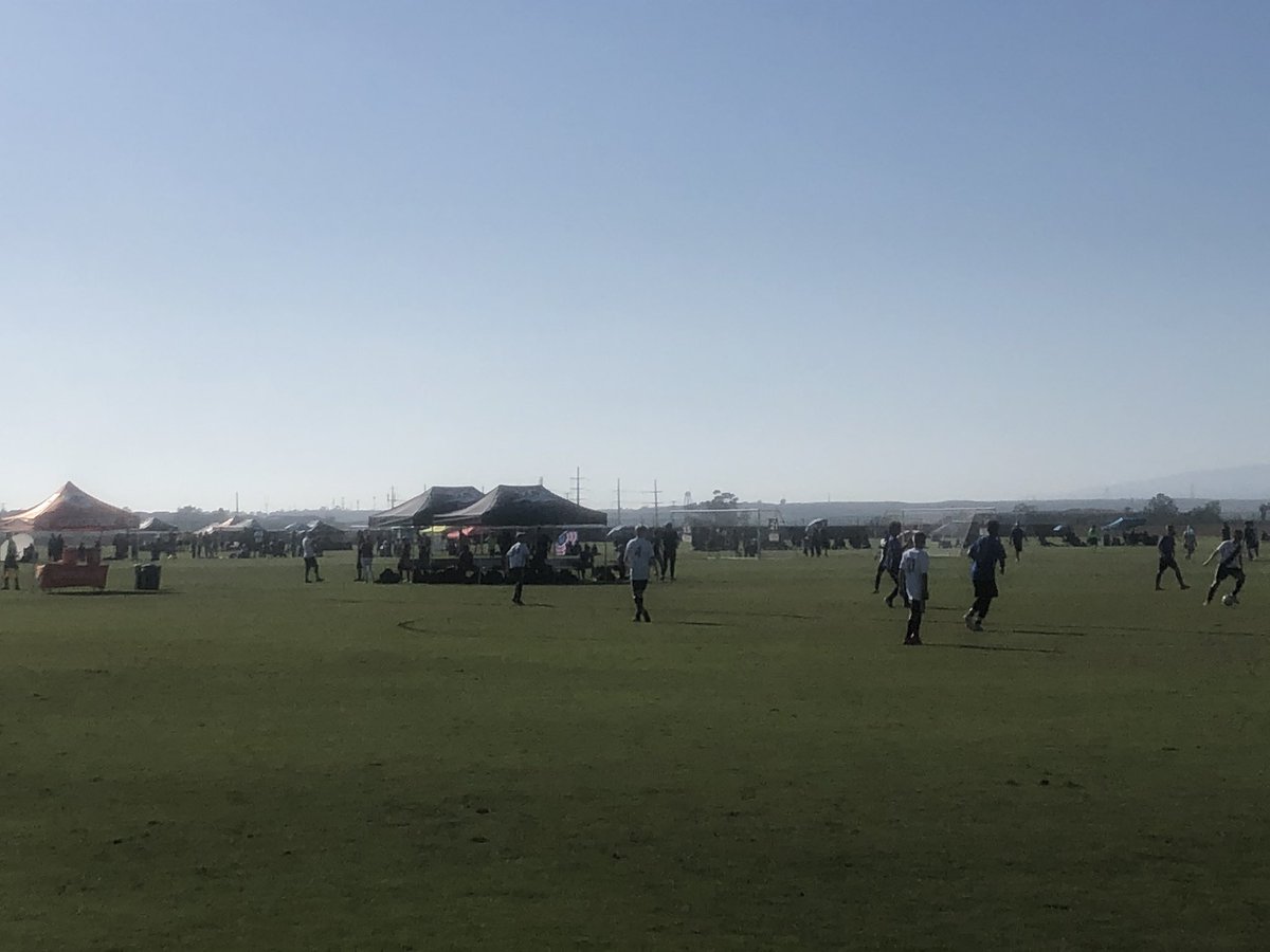 TheSoccerInst's tweet photo. Great to see players that we worked with over the last three years still playing &amp; enjoying the game for @lagalaxysd..
This is from @OsideBreakers 
tournament at the So Cal Sports Complex this evening!!
#platformtoplay #tsi #soccer #observation #players #tournamentseason https://t.co/UovmFBrSsv