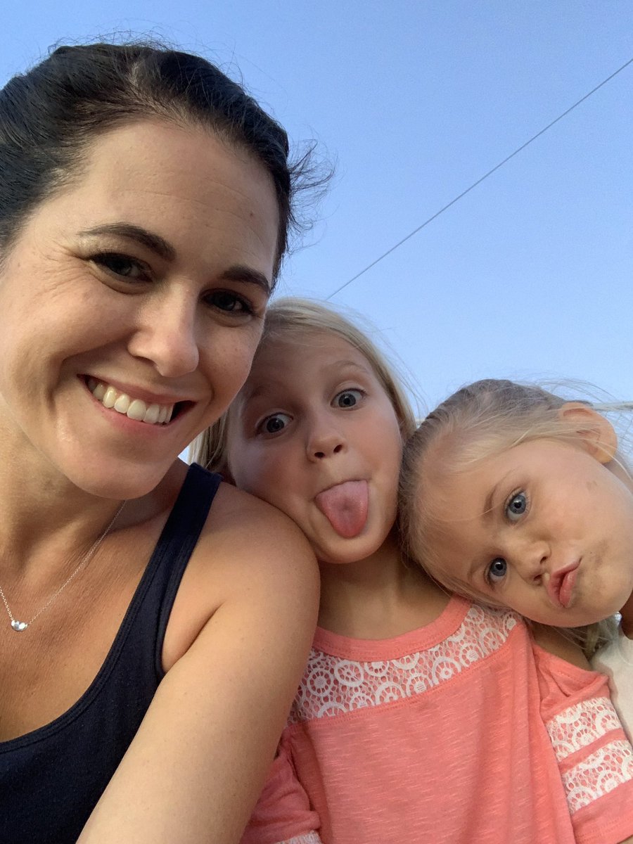 FF_Gifted's tweet photo. My favorite thing to do in summer is go to the Prince William County Fair! So loved bringing the blondes and continuing the tradition 😊❤️ #yesthatisdirt #bestime #pwcfair #70years https://t.co/qZoFFezNme