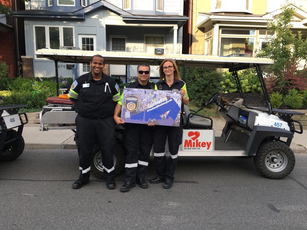 TorontoMedics's tweet photo. #tasteofthedanforth2019 our crews at the ready for an exciting weekend @taste_danforth https://t.co/H2BCT3Mfle