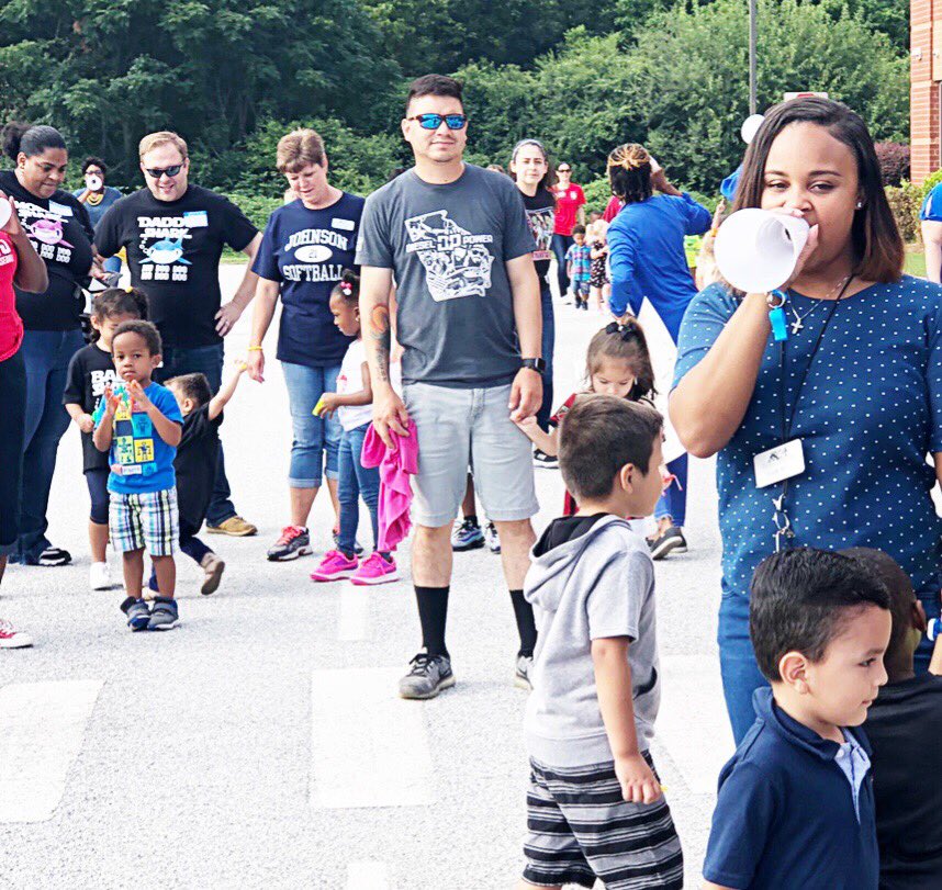 RCPS_EarlyLearn's tweet photo. Our PBIS Pep Rally was a Back to School Success.
#worldclassstudents #dancinginthestreets #WorldClassEducators #worldclassparents https://t.co/qBTzhfQYl1