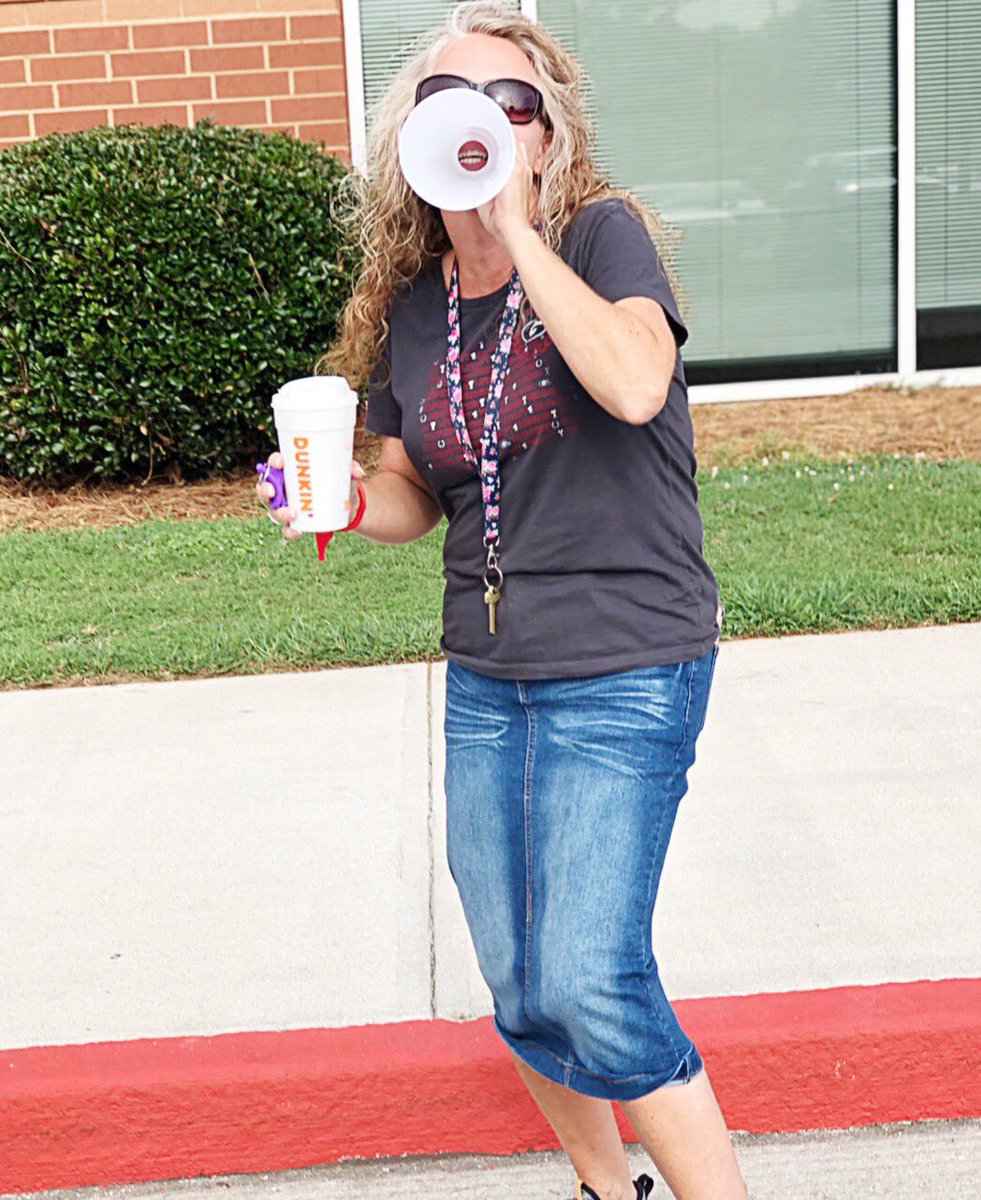 RCPS_EarlyLearn's tweet photo. Our PBIS Pep Rally was a Back to School Success.
#worldclassstudents #dancinginthestreets #WorldClassEducators #worldclassparents https://t.co/qBTzhfQYl1