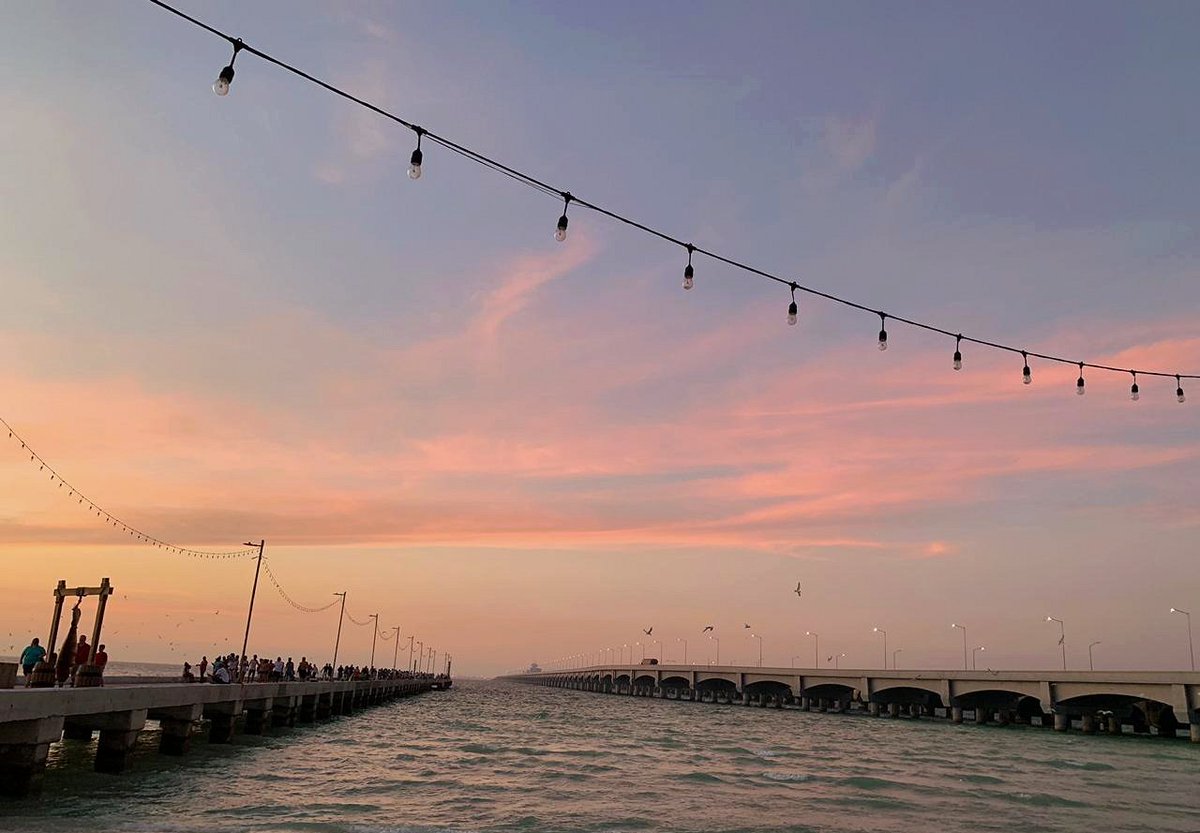 _adaylusosa's tweet photo. Quiero compartir lo bonito que se veía el atardecer en Progreso hace unos días 🥰 https://t.co/7BOQ90mCRJ