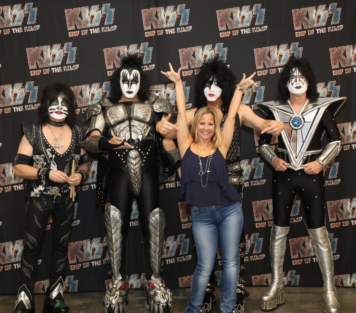 PrincessModels's tweet photo. @PrincessModels @ @kiss #Concert #Backstage #KimRubin #owner of #PrincessPromotions @partyprin_cess #PrincessLife๐
โโ๏ธ๐ธ๐๐#PartyPrincessยฎ๏ธ #PartyLikeAPrincessยฎ๏ธ #PrincessEvents #PrincessModels @genesimmons @PaulStanleyLive #Kiss #KissEndoftheroadtour2019 #luvthem #awesomeshow https://t.co/AVWdg1V6ZW