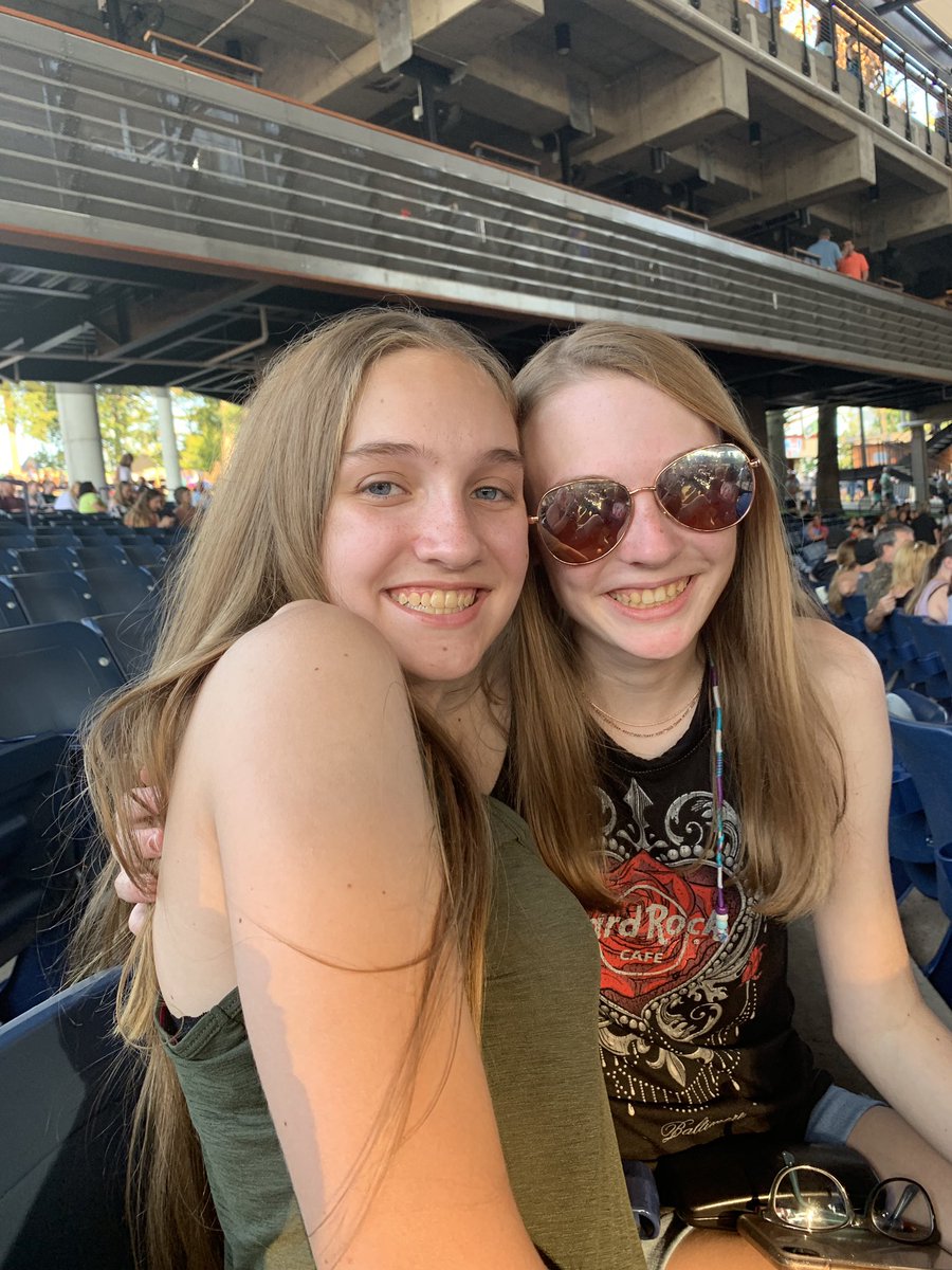 ssobbs2's tweet photo. My girls’ first Goo Goo Dolls and Train concert on my baby girl’s 14th Birthday! #TrainMPP @googoodolls @train @MerriweatherPP https://t.co/5fSIvikB4Y