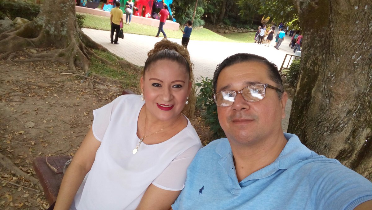 grios74's tweet photo. Visitando un lindo parque acuático en Guatelama con mi esposa lindo y hermoso se llama #Chatun. https://t.co/R1Wh4mzAeR