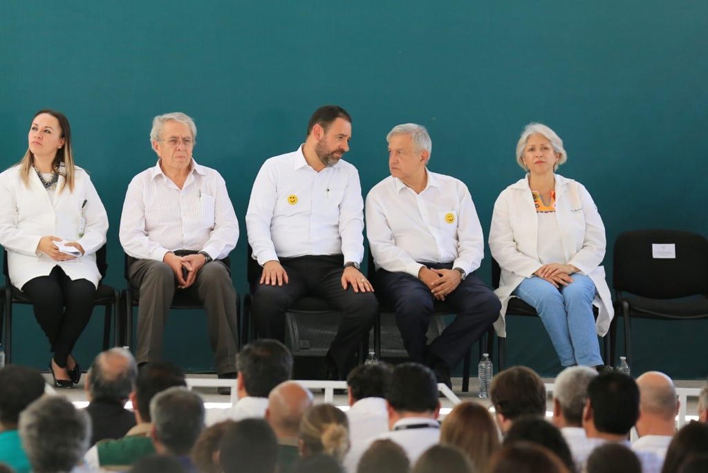 Desde el <a href="/gobiernozac/">Gobierno de Zacatecas</a> llevamos a cabo acciones continuas para acercar los servicios de salud a todos, pero requerimos de apoyo para lograrlo. Agradecemos la presencia del Presidente <a href="/lopezobrador_/">Andrés Manuel</a> y sobre todo las acciones que el <a href="/GobiernoMX/">Gobierno de México</a> está emprendiendo en nuestra tierra.