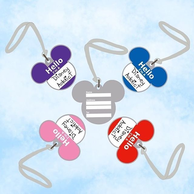 DLifestylers's tweet photo. Every Disney Addict needs one of these cool Hello I'm a Disney Addict luggage tags from @mrsz06 for your luggage! Keep in mind they are pre orders so they are not currently in stock.
#parkbound #styledbymagic #disneyfashion #disneystyle #disneylifestyle… https://t.co/A9NizCfdru https://t.co/TEbOcxCFJK