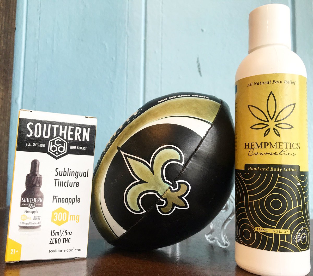 simplycbdshop's tweet photo. Black &amp; Gold to the Super Bowl! Let’s go, @Saints!

#WhoDat #WhoDatNation #NOLA #NewOrleans #NOLACBD #LACBD https://t.co/k1kYT6whWI