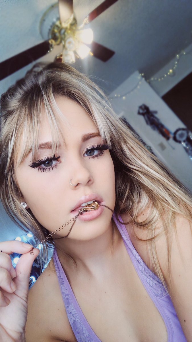 bryleem2's tweet photo. on my own vibe💕 https://t.co/sSHA970ZMf