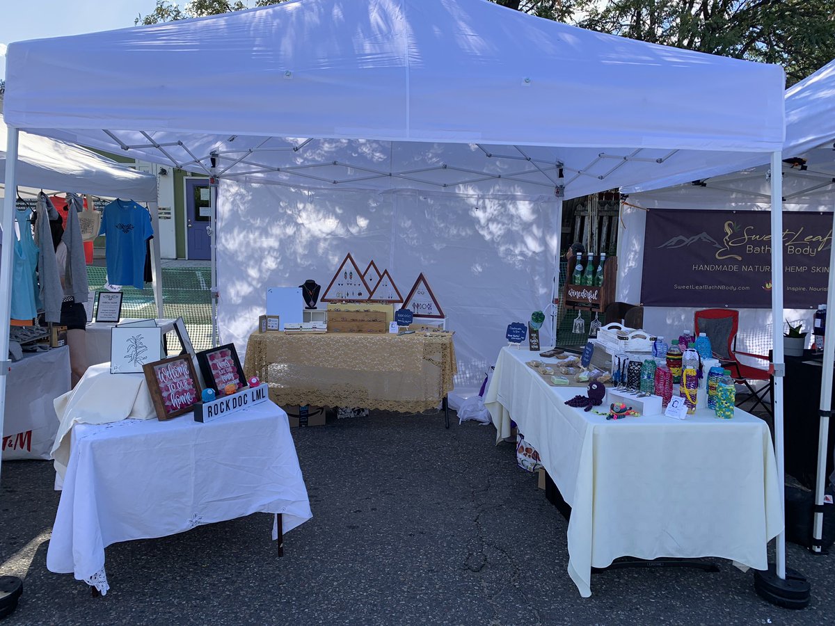 RockDocLML's tweet photo. Ready for tonight’s Lafayette Art Night Out! Stop by 5-9pm! 

#RockDocLML #Handmade #Crochet #SeedBeads https://t.co/J97iGhSBRC