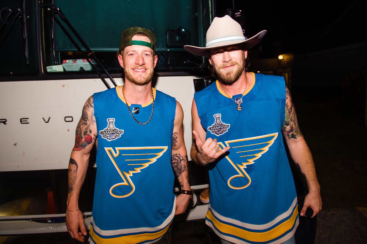 FLAGALine's tweet photo. @StLouisBlues y’all need some hype men? 🤙 https://t.co/lqW49nj1vJ