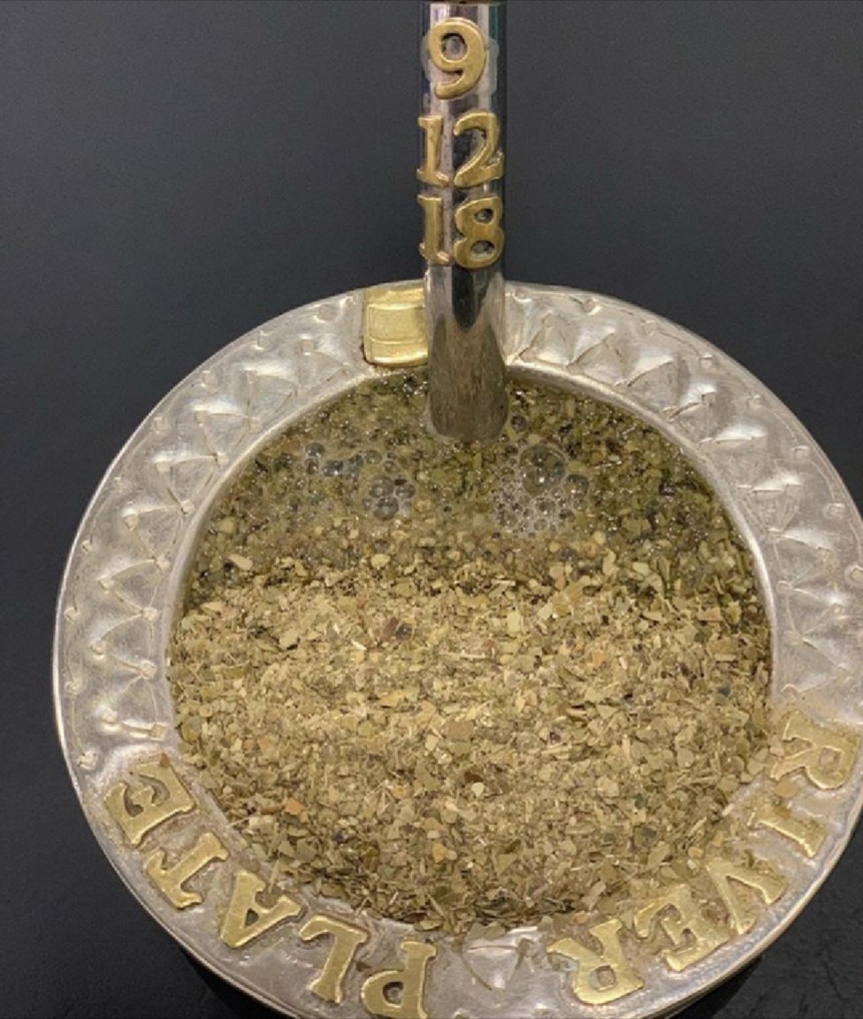 El mate del masajista de River, Marcelo Sapienza, tiene detalles en la bombilla y en su contorno que vale la pena destacar. ¡Felices 8 meses!