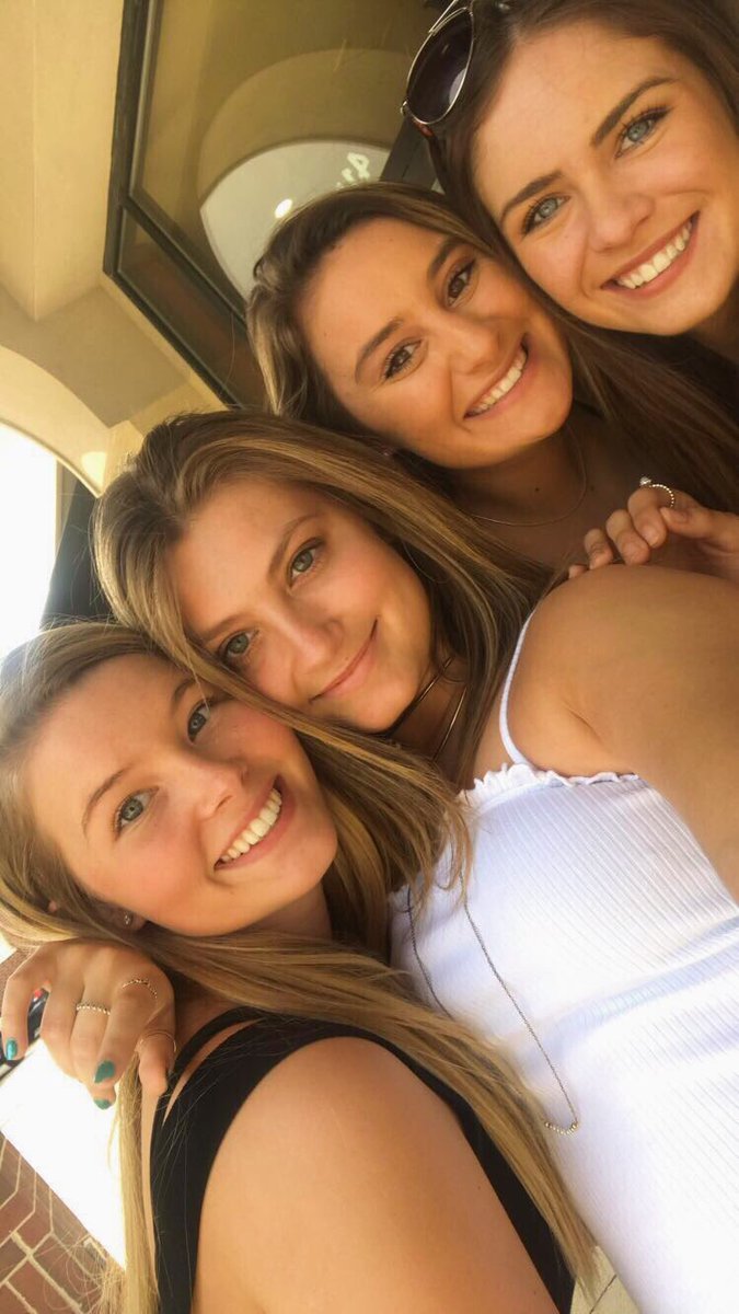 audreyMthomas's tweet photo. this summer went by way too fast!! I’ll miss you guys 💗😭 https://t.co/D52OajASjt