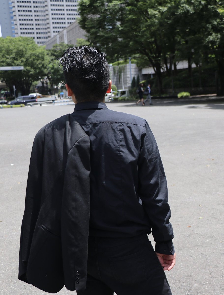 backpack_shiro's tweet photo. 歩き出した人の後ろ姿は本当にかっこいい

胸はって歩いていると普段の道も見え方が変��ってくる

#ファインダーの越しの私の世界 
#photo 
#photography https://t.co/D4oBXGrgXB