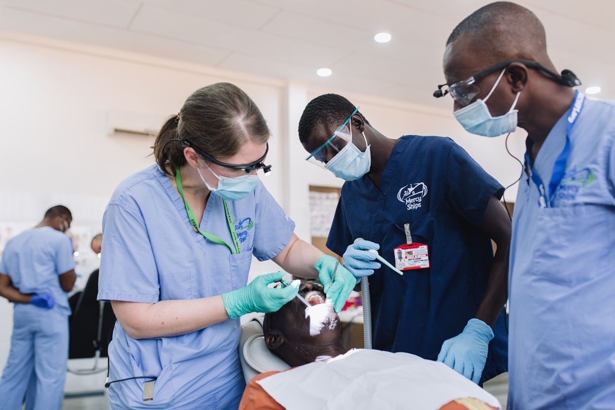 In Guinea, the #MercyShips dental team kick-started a new program. Partnering with a local Guinean university, educational courses were provided along with hands-on training for more than 70 dental students. This program is the perfect example how sustainable change can happen!