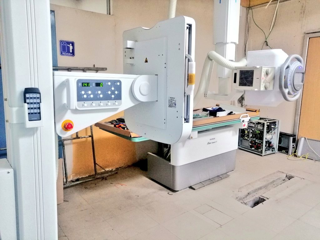 och_am's tweet photo. 🌐 #Entérate ➡️ #Estrenamos ÚLTIMO sistema de #RayosX CIELÍTICO de alta calidad #Fujifilm 
modelo FDR Smart X, flujo de trabajo inteligente, abatible con ángulos de inclinación para proyecciones especiales y posicionamiento automático📲

#SubEspecializaciónRx
@Salud_Ec @Salud_CZ6 https://t.co/FmvbpsdIZu